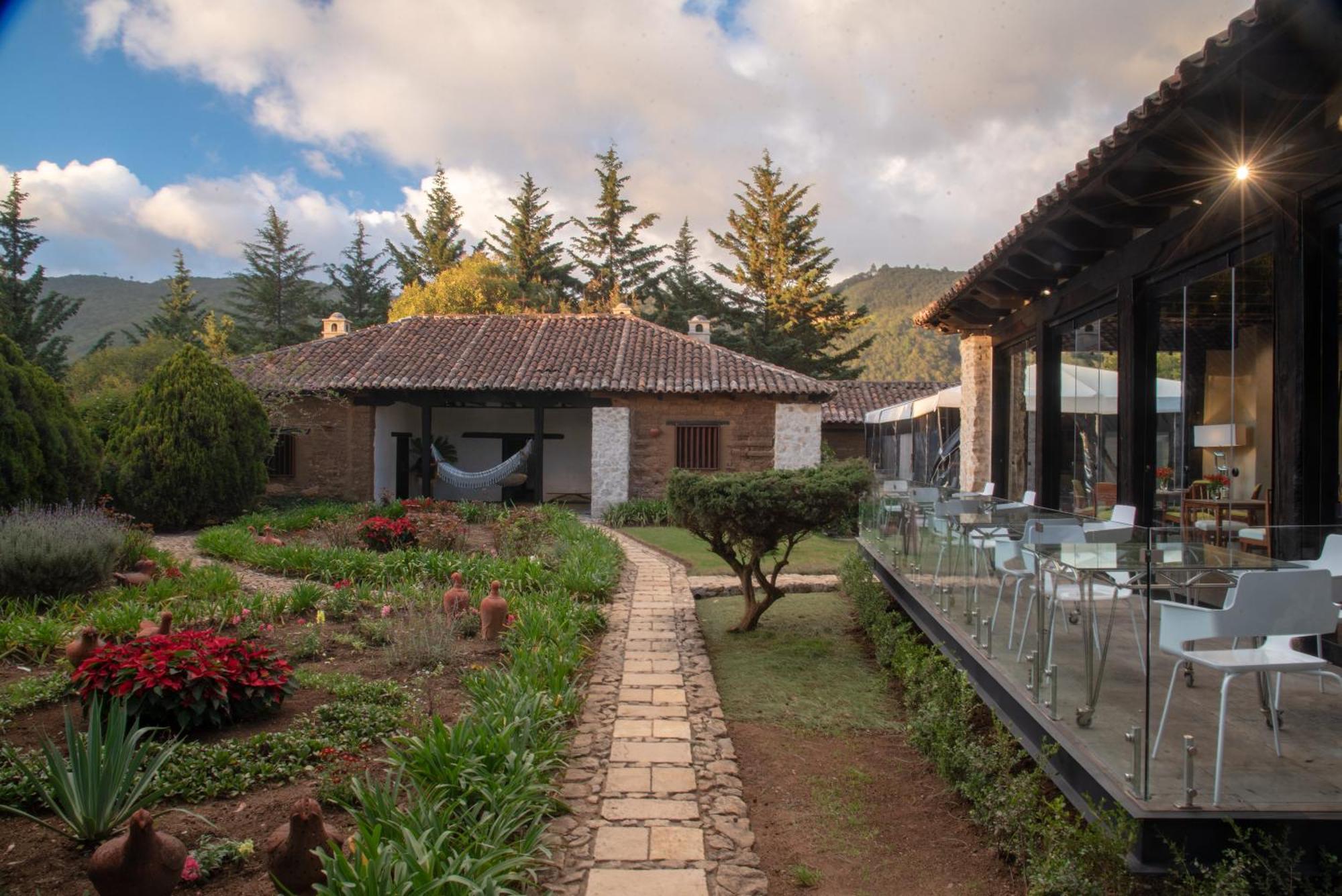 Uvence Arte + Hotel San Cristóbal de Las Casas Exterior foto